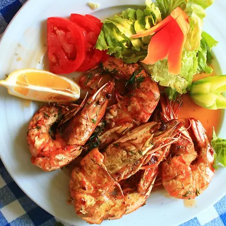 Bozburun Aphrodite Beach & Hotel مرمريس