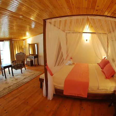 Bozburun Aphrodite Beach & Hotel مرمريس