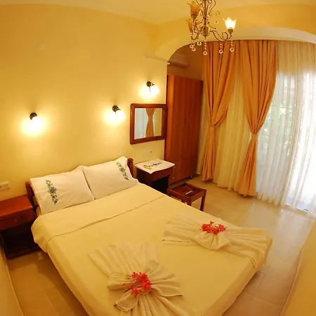 Bozburun Aphrodite Beach & Hotel فندق 3*