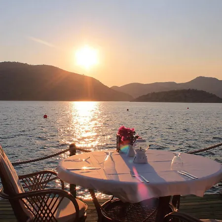 Bozburun Aphrodite Beach & Hotel فندق