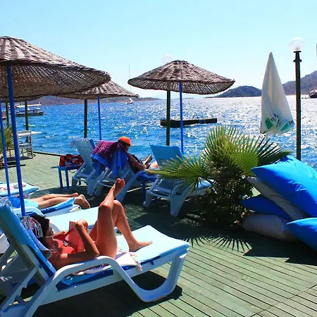 Bozburun Aphrodite Beach & Hotel مرمريس