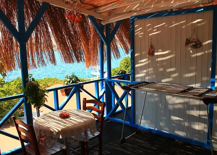 Bozburun Aphrodite Beach & Hotel Мармарис