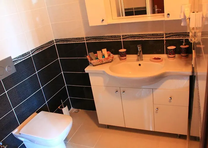 Отель Bozburun Aphrodite Beach & Hotel 3*