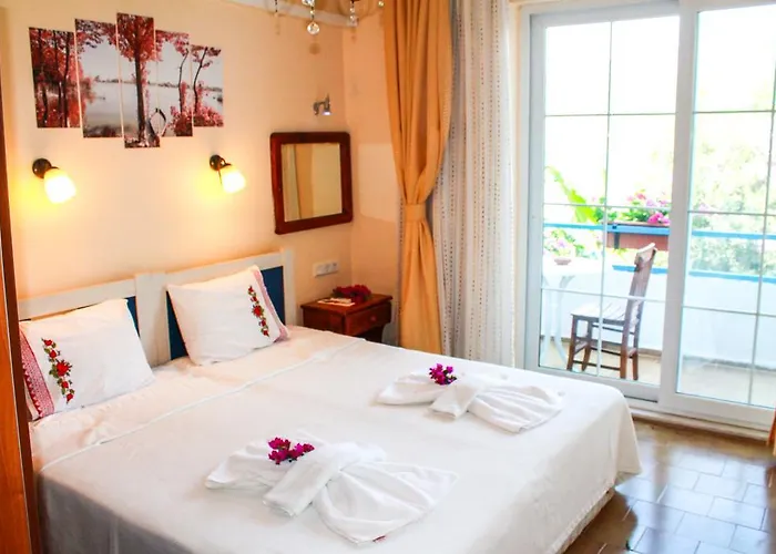 Bozburun Aphrodite Beach & Hotel Мармарис