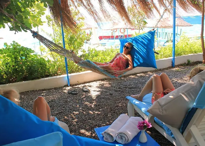 Отель Bozburun Aphrodite Beach & Hotel