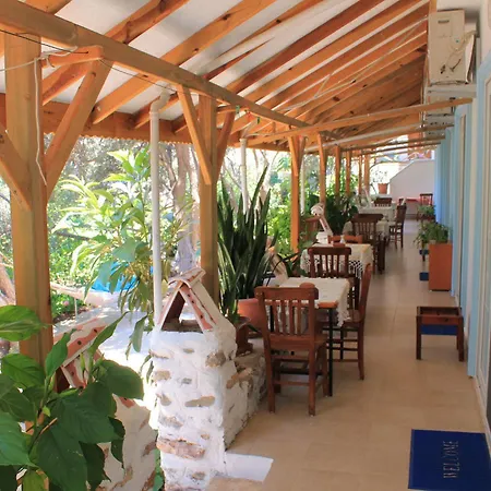 מלון Bozburun Aphrodite Beach & Hotel