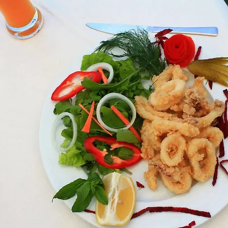 Bozburun Aphrodite Beach & Hotel 3* מרמריס